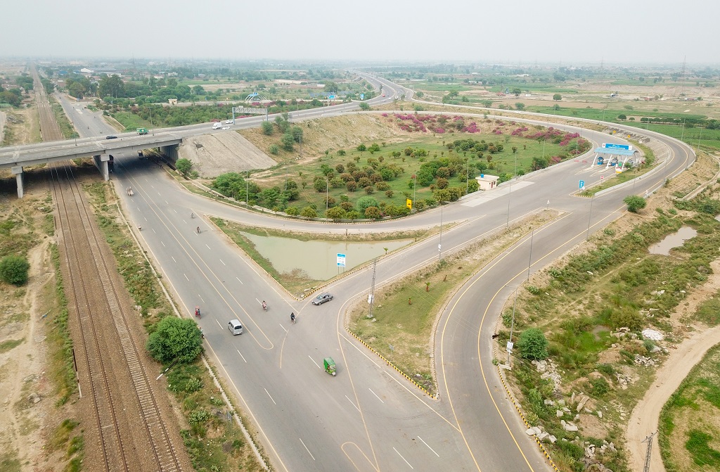 Park Avenue Housing Scheme near Interchange Lahore