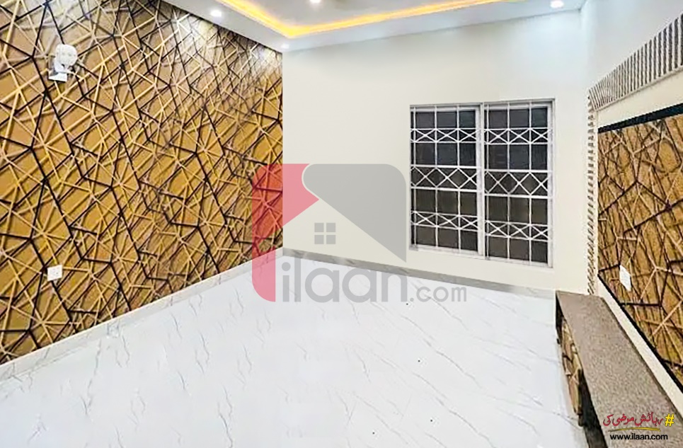 10 Marla House for Sale in DC Colony, Gujranwala