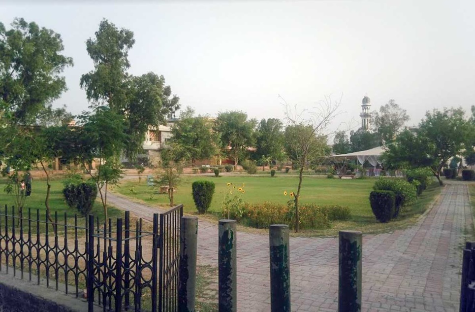 1 Kanal 10 Marla House for Sale in Township, Lahore