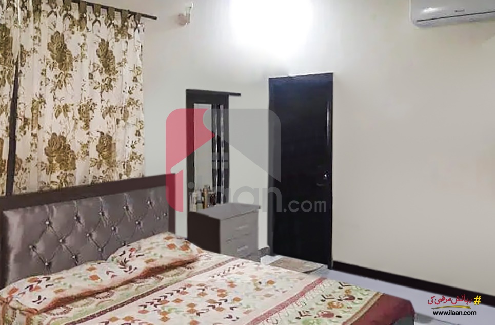 200 Sq.yd House for Sale (First Floor) in Block 11, Gulistan-e-Johar, Karachi,