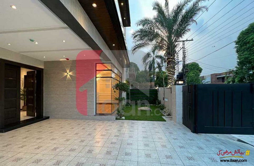 10 Marla House for Sale in Block Z, Phase 3, DHA Lahore