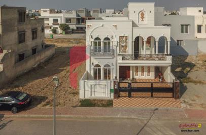 10 Marla House for Sale in Talha Block, Sector E, Bahria Town, Lahore