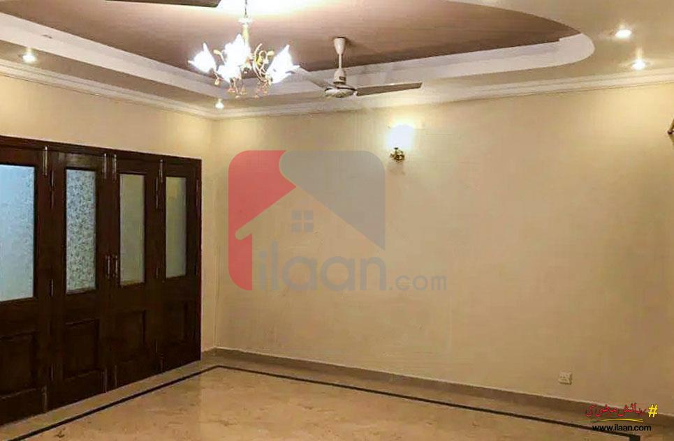 10 Marla House for Rent in Phase 8, Bahria Town, Rawalpindi