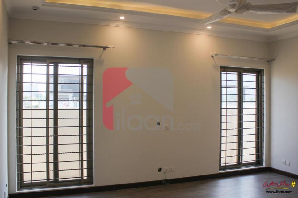 1 Kanal House for Sale in Block W, Phase 8, DHA Lahore