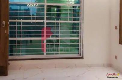 10 Marla House for Sale in Tariq Gardens, Lahore