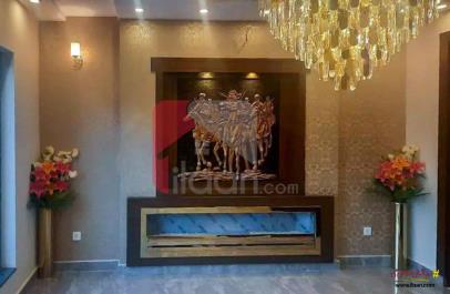 10 Marla House for Sale in Canal Garden, Lahore