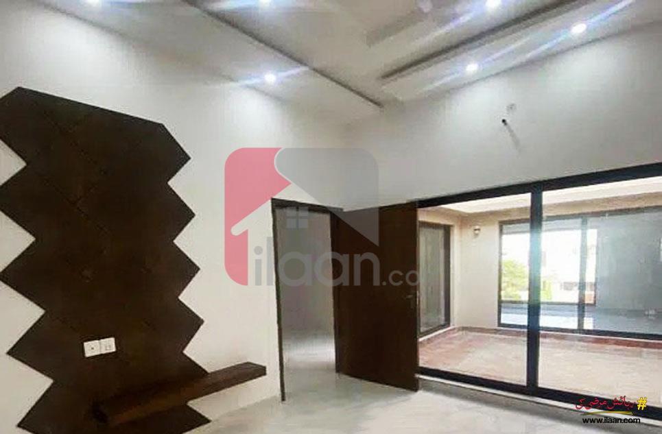 8 Marla House for Sale in Central Park Housing Scheme, Lahore