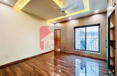 10 Marla House for Rent in State Life Housing Society, Lahore