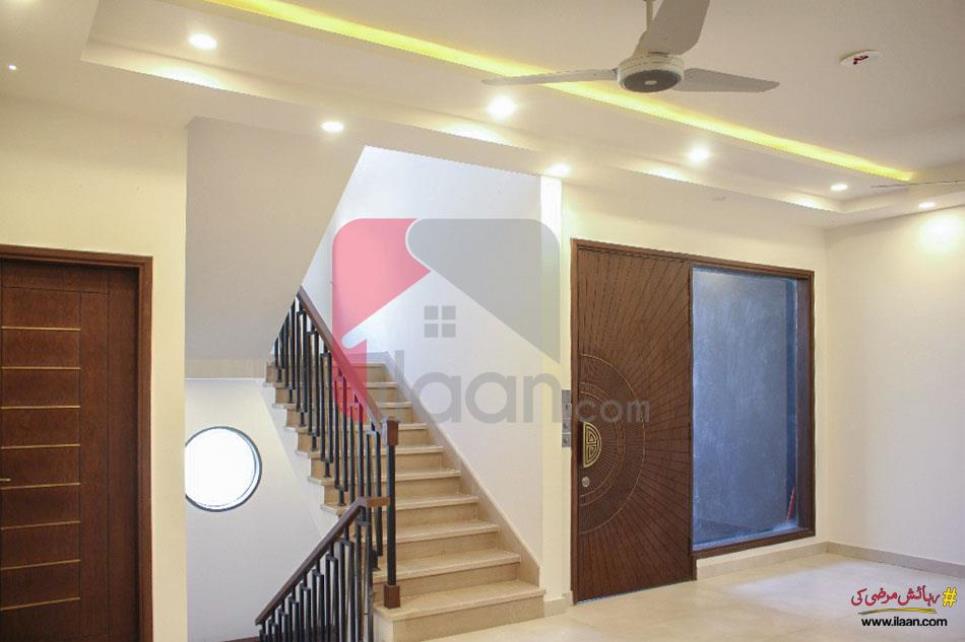 100 Sq.yd House for Sale in Iqbal Lane, Phase 8, DHA Karachi