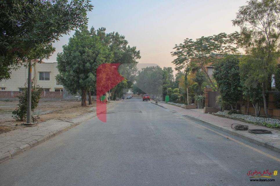 1 Kanal Pair Plots (Plot no 91+92) for Sale in Spring Block, Sector B, Bahria Town, Lahore