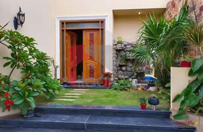 1000 Square Yard House for Sale in Phase 8, DHA, Karachi