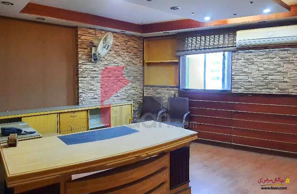 1350 Sq.ft Office for Sale in Shahrah-e-Faisal, Karachi