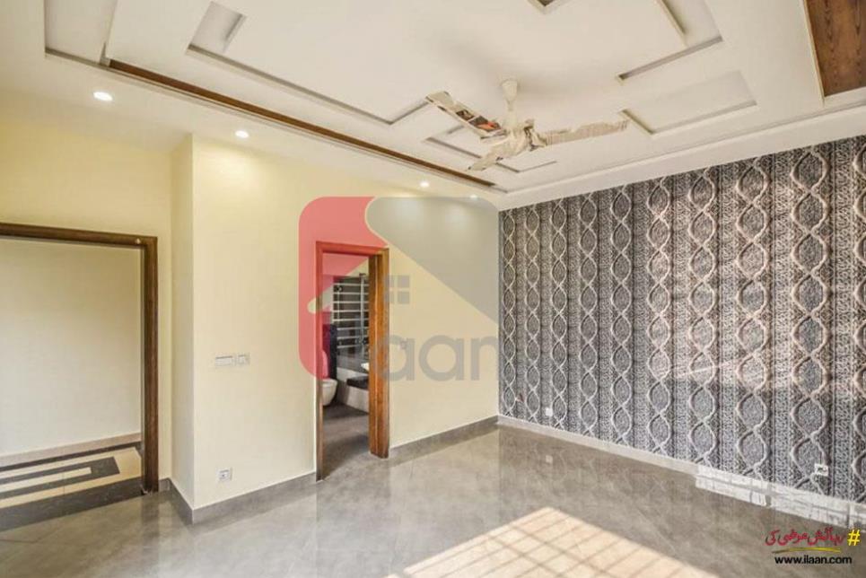 8 Marla House for Rent in Block D, Phase 6, DHA Lahore