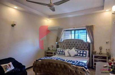 300 Sq.yd House for Sale in Phase 6, DHA Karachi