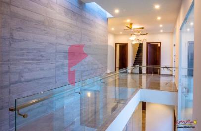 500 Sq.yd House for Sale in Phase 8, DHA Karachi
