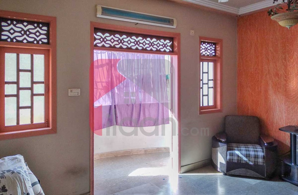 133 Sq.yd House for Sale (First Floor) in Block A, Nazimabad, Karachi