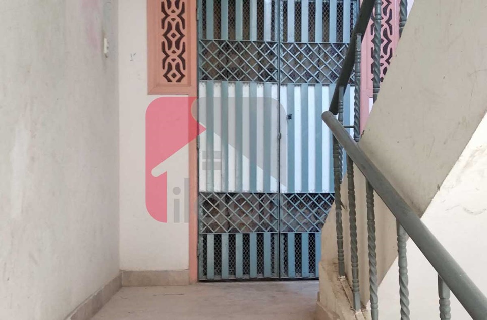 133 Sq.yd House for Sale (First Floor) in Block A, Nazimabad, Karachi