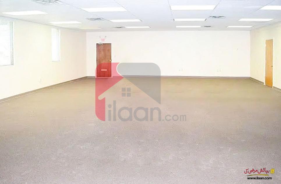 13.3 Marla Office for Rent in Main Boulevard Gulberg 3, Lahore