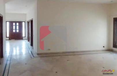666 Square Yard Upper Portion for Rent in Phase 7, DHA Karachi