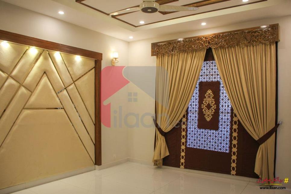 10 Marla House for Sale in Iris Block, Sector C, Bahria Town, Lahore
