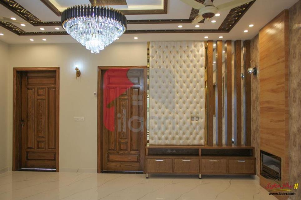 10 Marla House for Sale in Sector C, Tulip Block, Bahria Town, Lahore