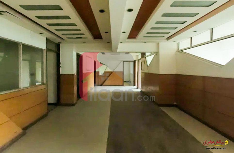 889 Sq.yd Office for Rent on Shahrah-e-Faisal, Karachi