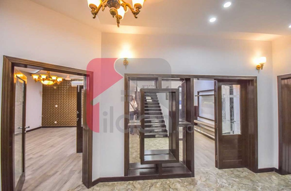 10 Marla House for Rent in Sector D, Phase 5, DHA Lahore