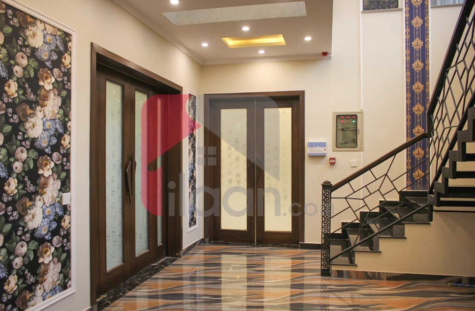 1 Kanal House for Sale in Block M, Phase 5, DHA Lahore