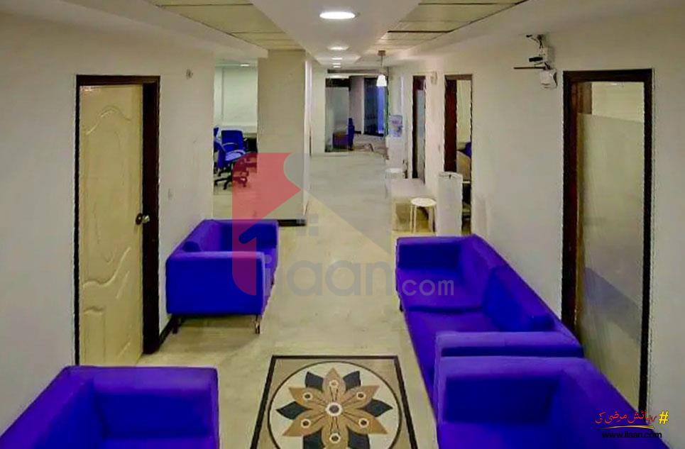 300 Sq.yd Office for Rent on Shahrah-e-Faisal, Karachi