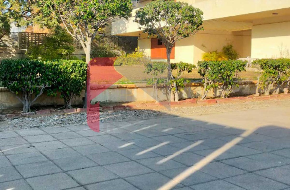 2000 Sq. Yd House For Sale in Block 7, Clifton, Karachi