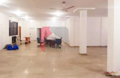 1701 Sq.ft Office for Rent on Main Boulevard, Gulberg 3, Lahore