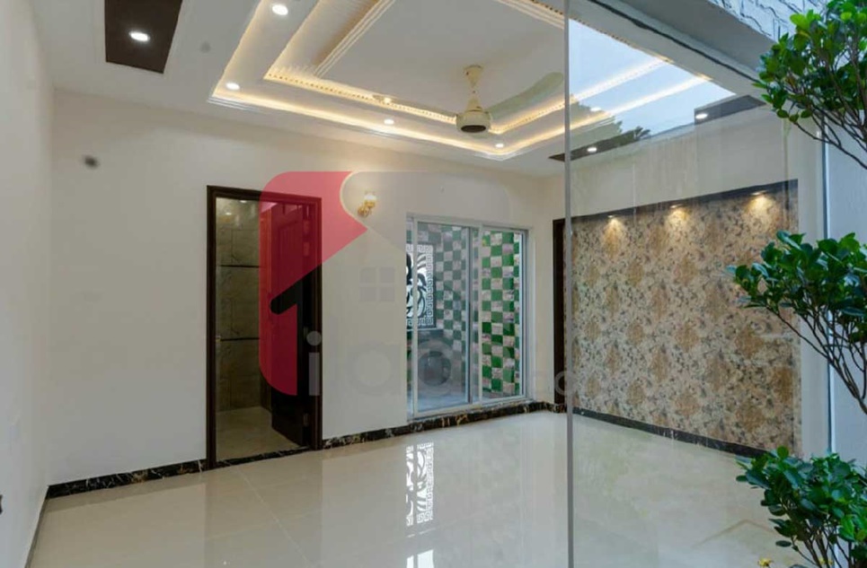 10 Marla House for Sale in Block B, Phase 5, DHA Lahore