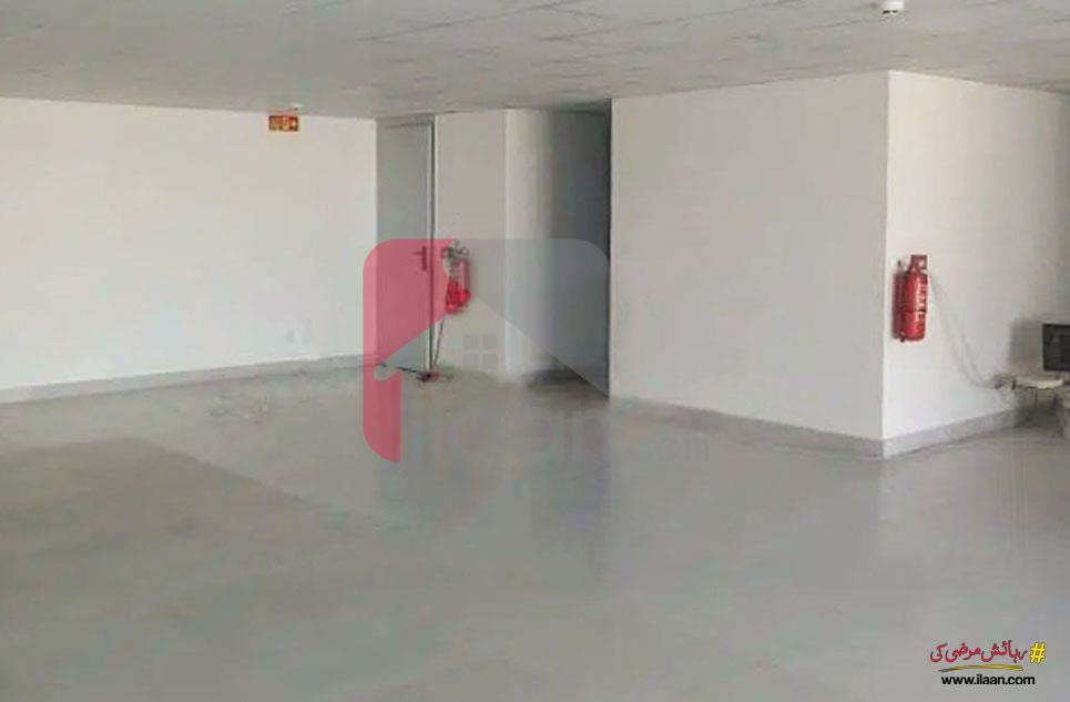 1800 Sq.ft Office for Rent in Phase 8 - Commercial Broadway, DHA Lahore