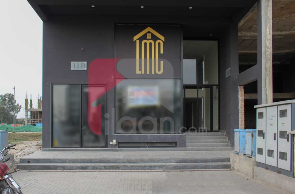 8 Marla Building for Rent on Block B, Phase 8 - Commercial Broadway, DHA Lahore