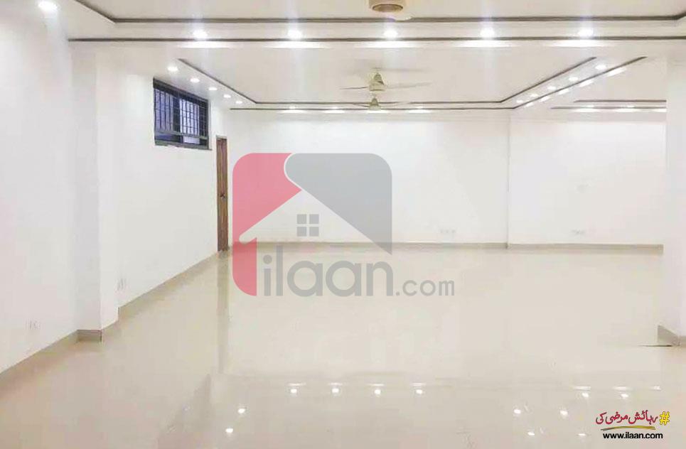 2997 Sq.ft Office for Rent in  Gulberg-1, Lahore