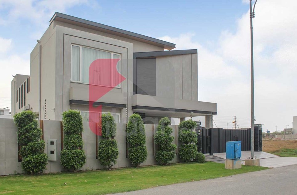 2 Kanal House for Sale in Block Y, Phase 7, DHA Lahore