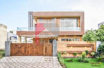 10 Marla House for Sale in Phase 8 - Air Avenue, DHA Lahore