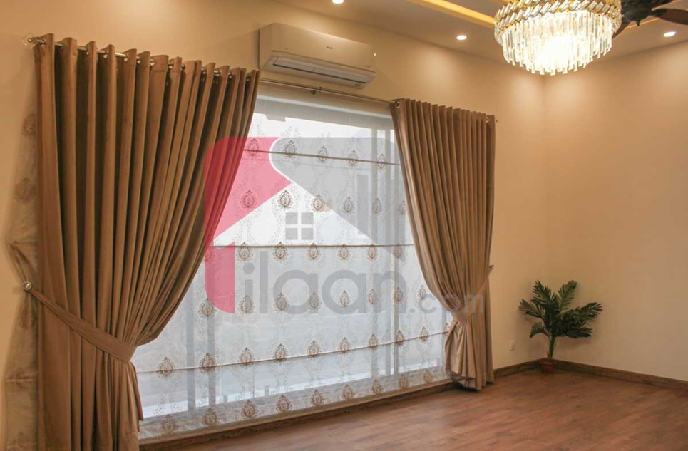 1 Kanal House for Sale in Block B, Phase 6, DHA Lahore (Semi Furnished)