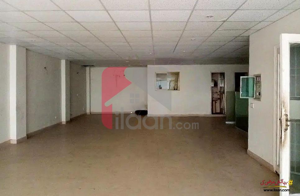 1800 Sq.ft Office for Rent in Phase 8 - Commercial Broadway, DHA Lahore