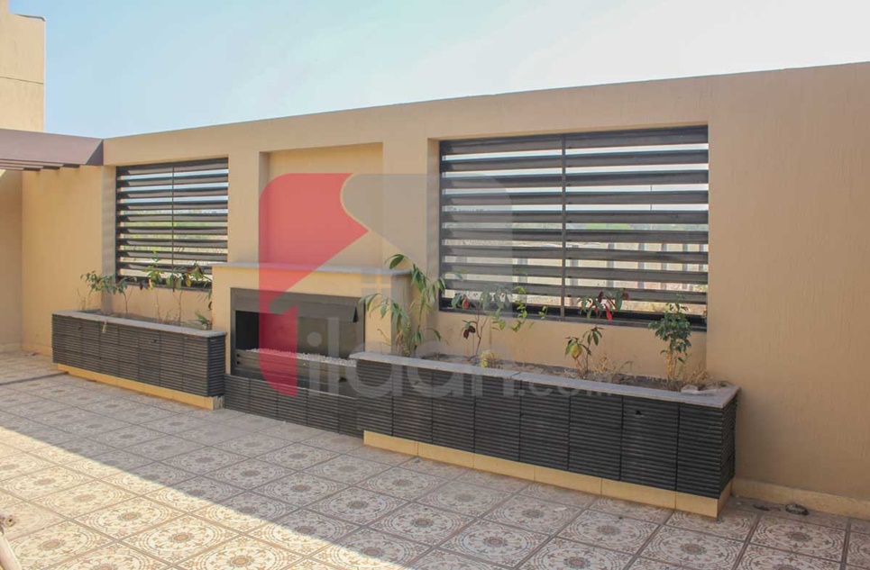 1 Kanal 4 Marla House for Sale in Block Z, Phase 7, DHA Lahore