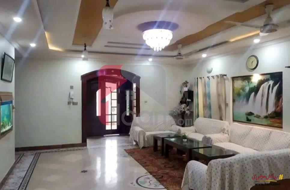 10 Marla House for Sale in Millat Town, Faisalabad