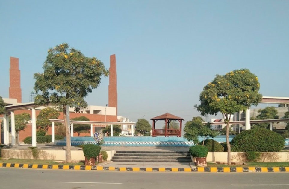 15 Marla House for Sale in Abdullah Gardens, Faisalabad