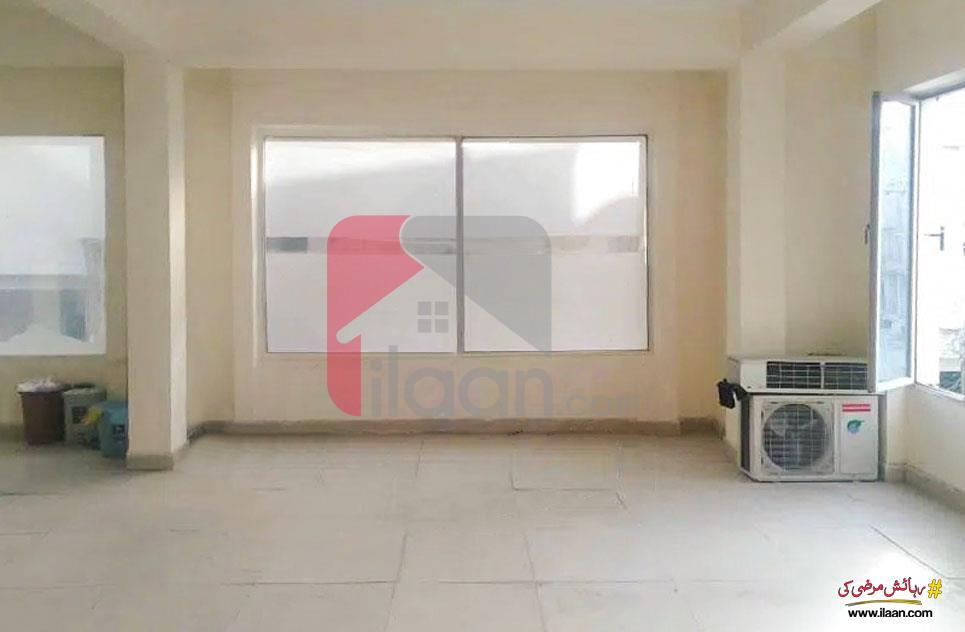 11.1 Marla Office for Rent on Susan Road, Faisalabad