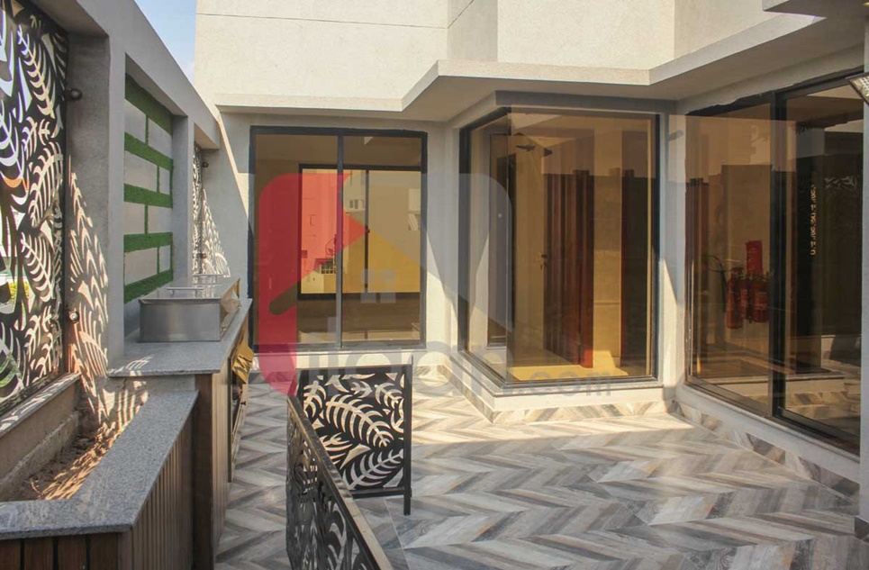 13 Marla House for Sale in Block B, Phase 5, DHA Lahore