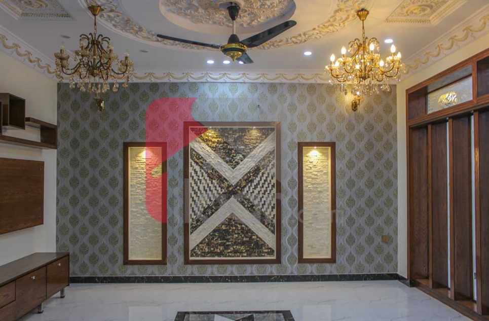 11 Marla House for Sale in Block G, Central Park Housing Scheme, Lahore