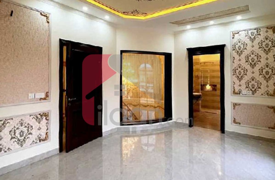 1 Kanal House for Sale in Block S, Phase 7, DHA Lahore