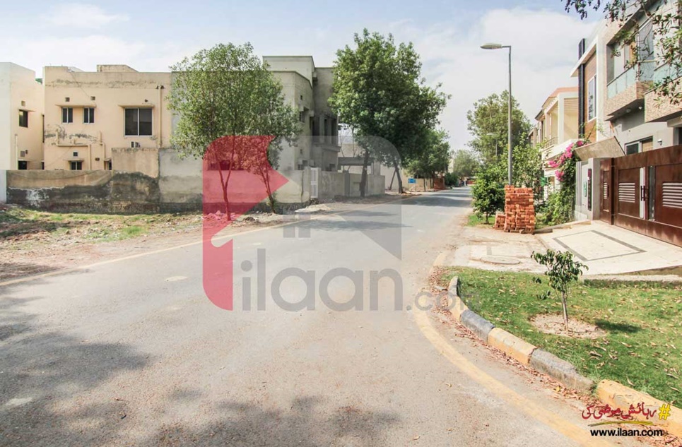 5 Marla Plot for Sale in Bahria Nasheman, Lahore