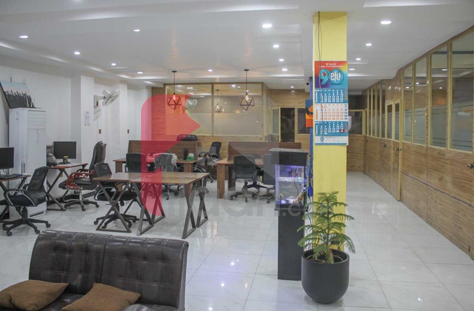 4-6 Persons Shared Office Room for Rent in 95 E PCSIR Staff Colony, College Road, Lahore