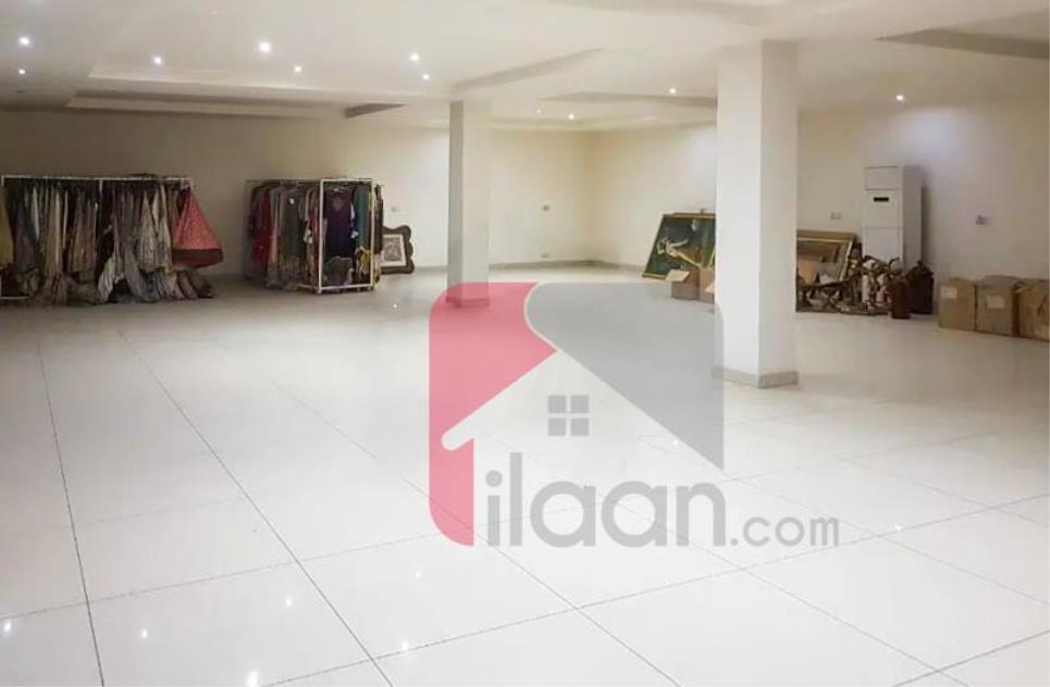 8.9 Marla Shop for Rent on MM Alam Road, Gulberg-3, Lahore