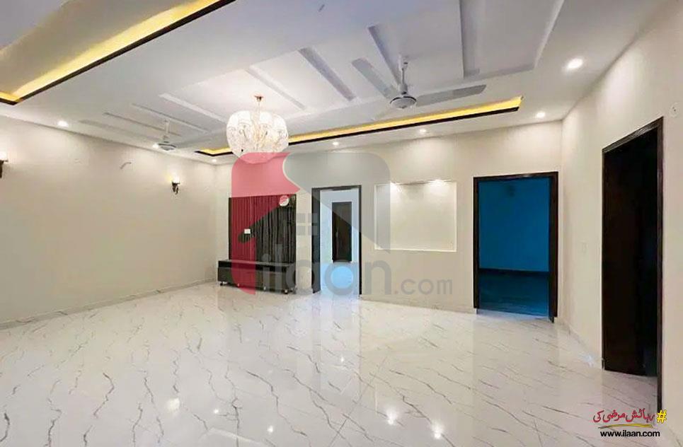 4 Marla Building for Sale in State Life Housing Society, Lahore